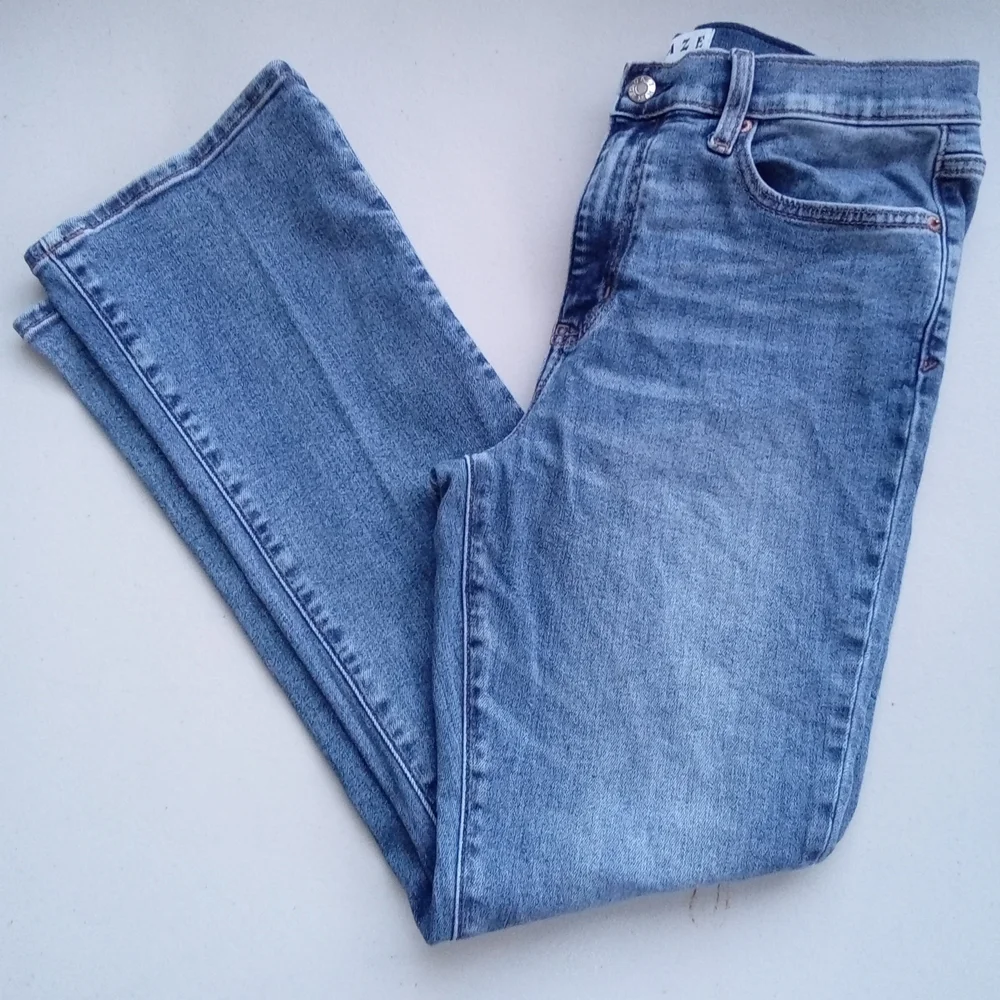 DAZE Denim Women's High-Rise Straight Leg Light Wash Jeans - Size 30P - Picture 5 of 9